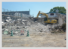 画像：旧県立希望の家解体工事