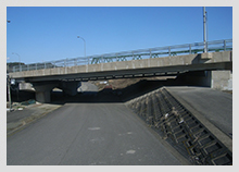 画像：国道207号（百貫橋）道路整備交付金工事（橋梁補修工）